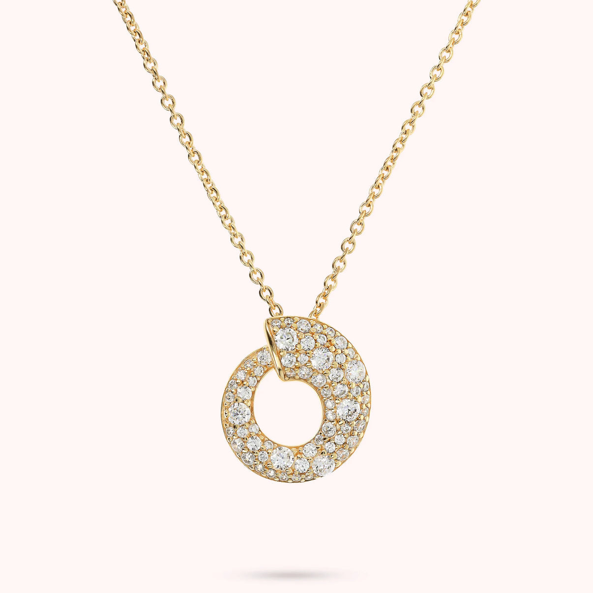 Collana Golden con Pendente a Cerchio Graduato in Pavé Misto